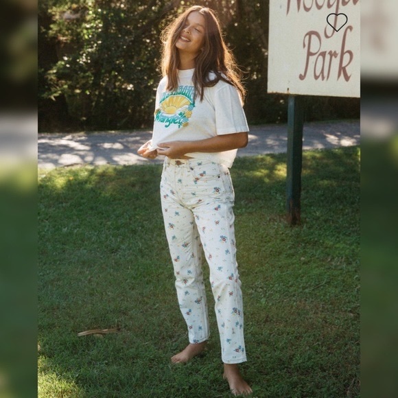 Wrangler X Billabong She’s Cheeky Floral Jeans *please see listing details* - Picture 4 of 4